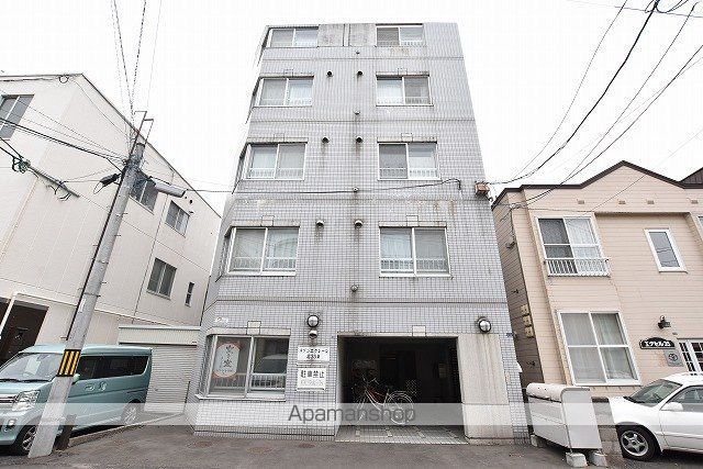 メゾンエクレーレ北35条の外観写真