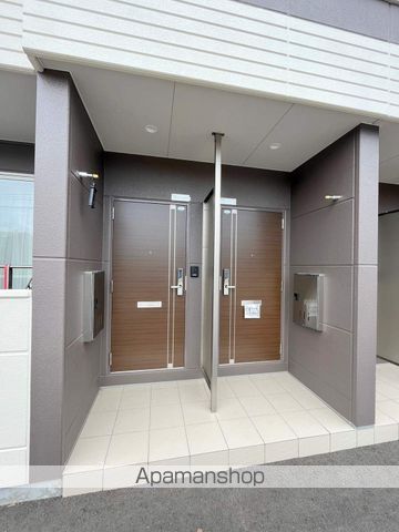 サンタプレイスVIIの玄関写真