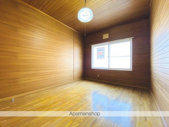 ファミール高野 1号館の内装写真