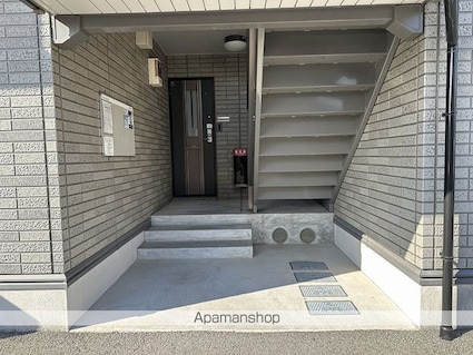 パルティール[1R/27.37m2]のエントランス