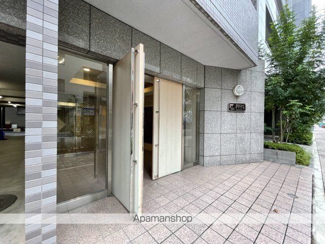 スカイコート東日本橋の玄関写真