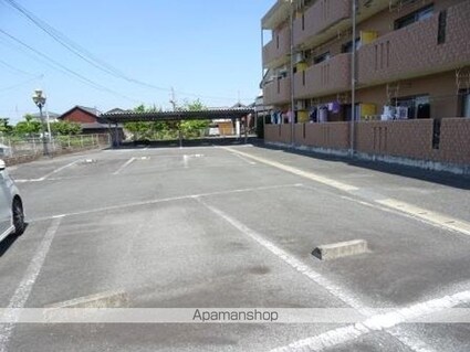 ピオーネハイツ[3LDK/65.6m2]の駐車場3