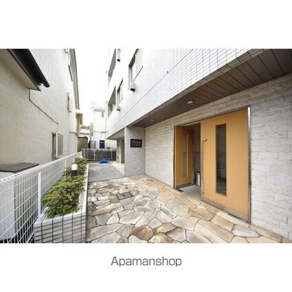 ヴェルト新宿落合[1K/20.2m2]の外観2