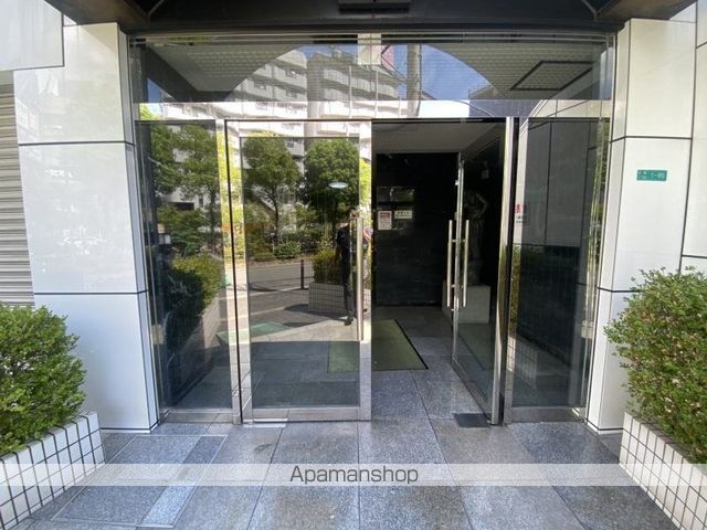 ミタカホーム8番館の玄関写真