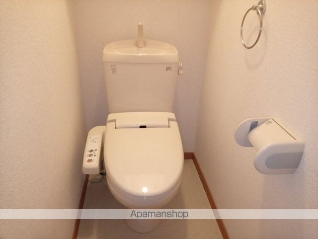 レオパレスハイム越路の内装写真