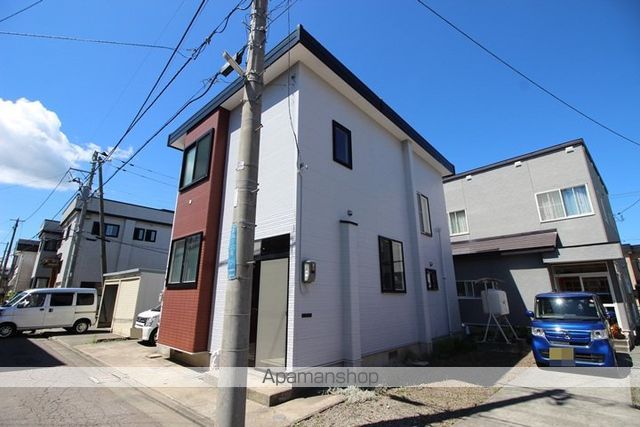 detached 青森県青森市金沢２丁目5-9

地図を見る