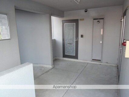 ブルージュ[2LDK/52.8m2]の共用部3