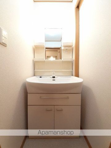 メゾンフォレスタB棟の内装写真