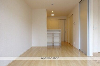 プラムマハール[1LDK/37.79m2]のリビング・居間