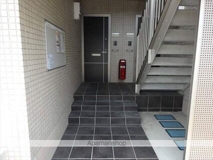 和歌山県和歌山市太田[2LDK/55.47m2]のエントランス1