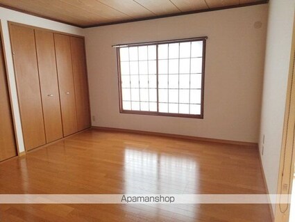 ニュー穂高荘[2K/43m2]のリビング・居間