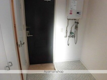 岩手県盛岡市みたけ１丁目[1K/20.58m2]の玄関