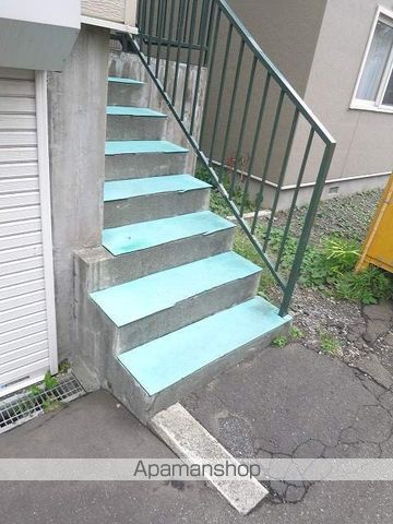 ハイデンス琴似の玄関写真