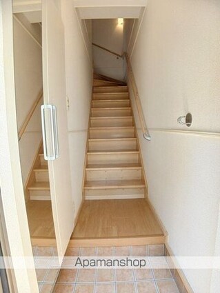 アルドールＢ[1LDK/46.09m2]の玄関