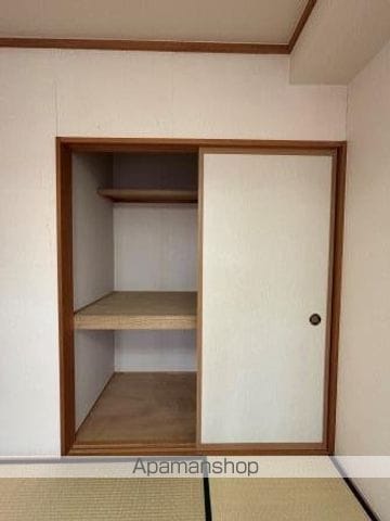 ロイヤルパレス上所の内装写真