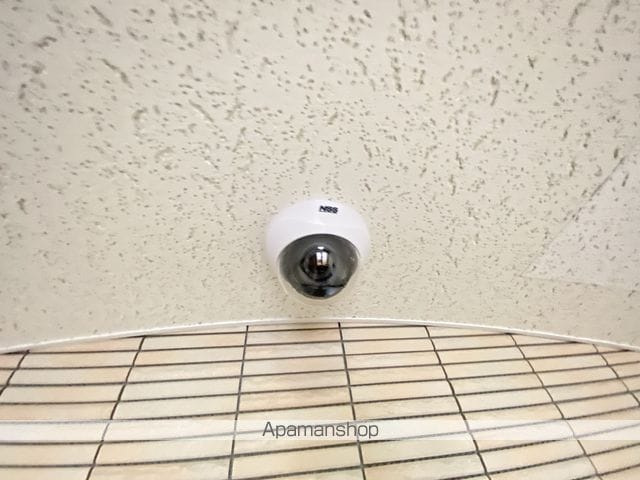 ナンディーヌトレーズのその他写真