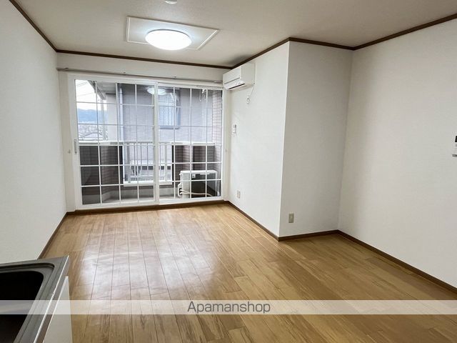 MAISON DEUXの内装写真