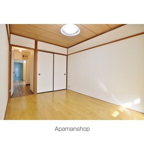 西里ハイツの内装写真