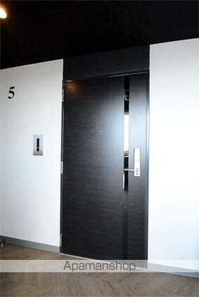 グランドコンシェルジュ世田谷アジールコート[1K/25.5m2]の玄関1