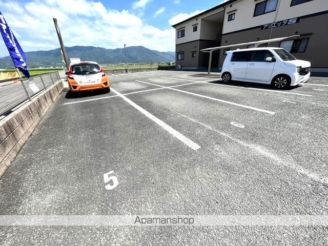 アリエッタＳ[2LDK/55.48m2]の駐車場2