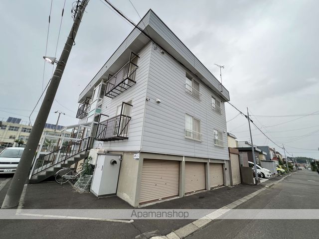 コーポまるとみの外観写真