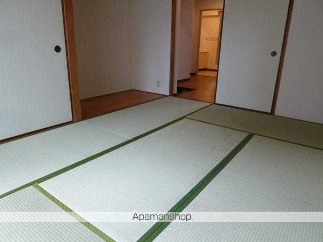 マンション平津の内装写真