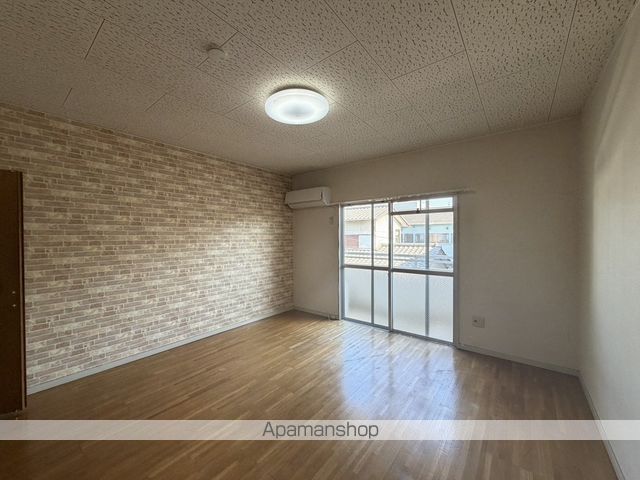 アスカ富町の内装写真
