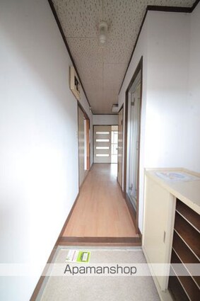 サンハイツ多摩[3K/44.62m2]の玄関