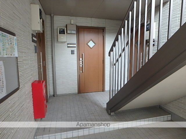 メゾン・ブランカの玄関写真