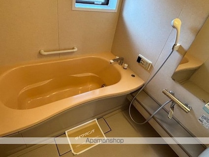 リビングタウン渕　Ｂ[2LDK/55.01m2]のバス