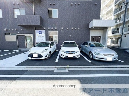 Ａｓｈｉｈａｒａ　ｂｕｉｌｄｉｎｇ[1LDK/40.67m2]の駐車場
