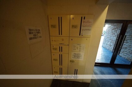 東京都新宿区西新宿５丁目[1K/21.28m2]の共用部4