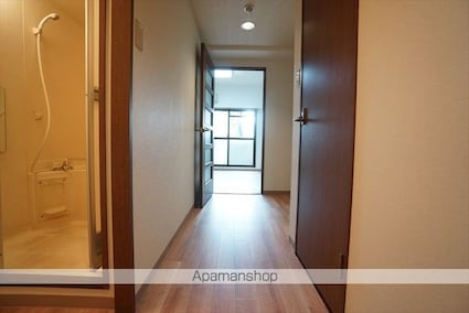 万宝マンション[1K/24.37m2]の玄関