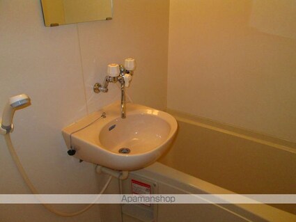 レオパレスＫＯＭＡＴＳＵ[1K/20.37m2]のバス