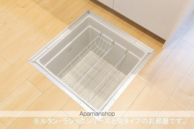 エスペランサ IIの内装写真