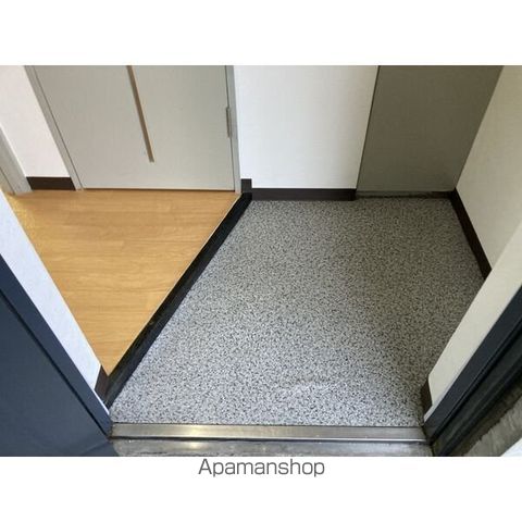 LEGANNEX N19の内装写真