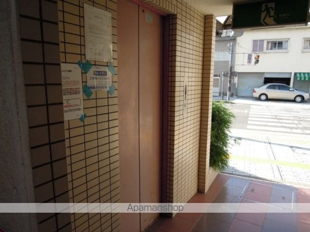 メゾン岸和田の玄関写真