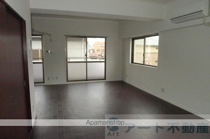 ハープ・スクウェアー[3LDK/66.34m2]のリビング・居間