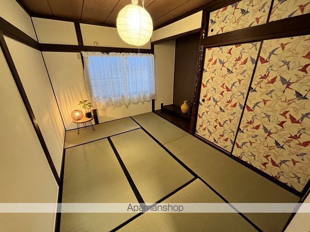 枚方市 2階建 築49年の内装写真