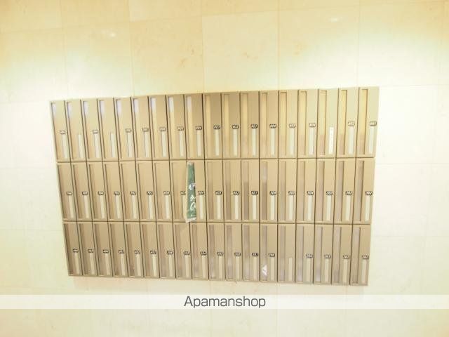 コスモプレミアムベイ大阪の玄関写真