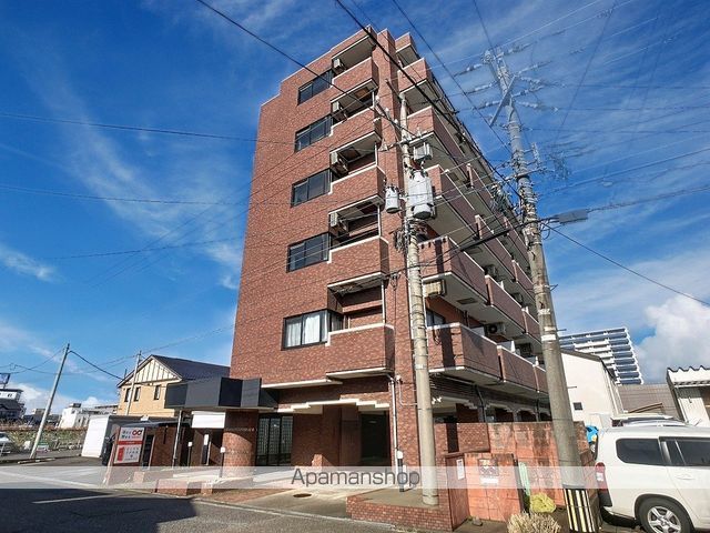 KCCオンワードベースの外観写真