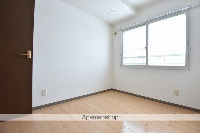 フロンティア77IIの内装写真