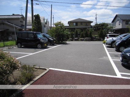 グランシードあづみＡ[2LDK/56.8m2]の駐車場1