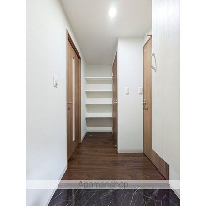 ウェルスクエア桜上水[2LDK/40.13m2]の玄関