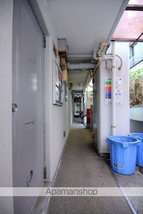 東京都中野区中央１丁目[1R/11.25m2]の共用部2
