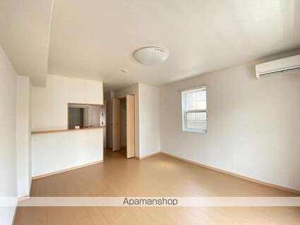 リバティハウスＢ[1R/32.9m2]のリビング・居間