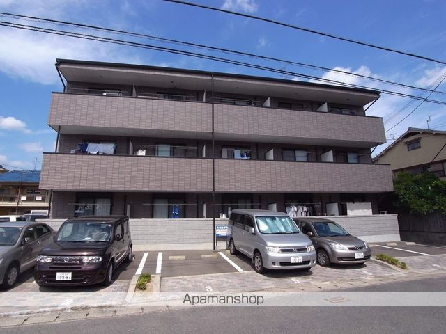 アンプルールフェールデルニエ嵯峨ノ段町の外観写真