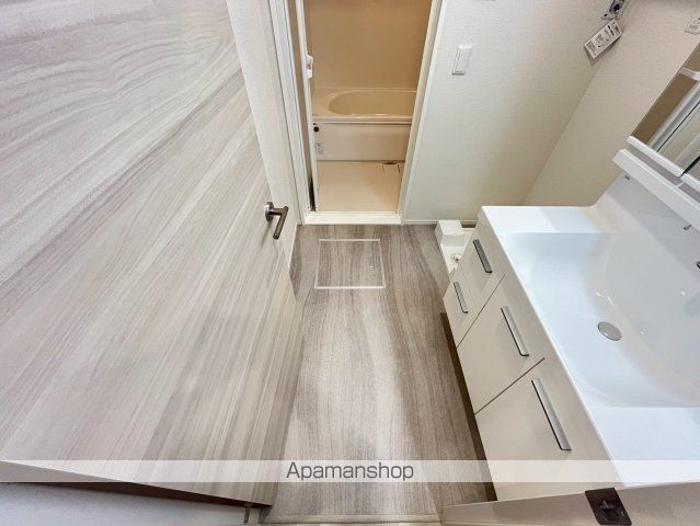 アウスレーゼ高畑の内装写真