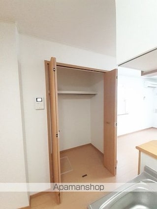 成生　Ⅱ[1R/32.9m2]の収納