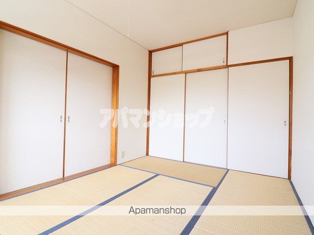 増島ハイツの内装写真